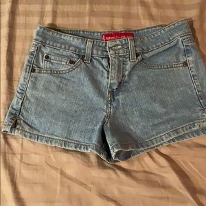 Levi shorts